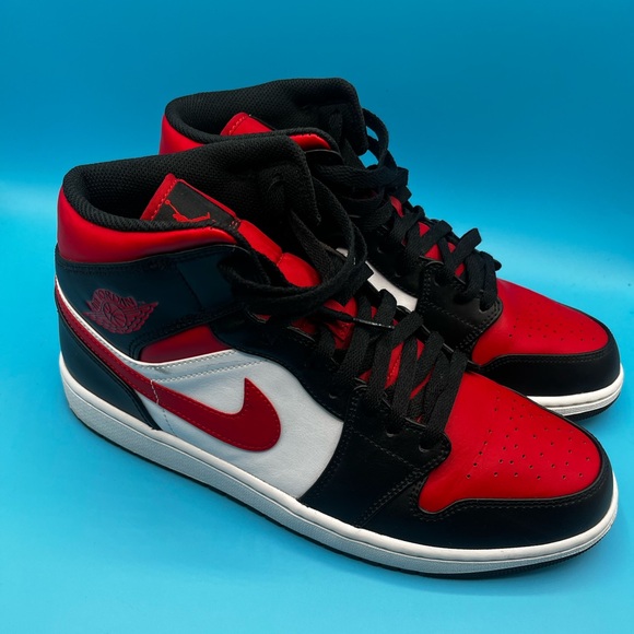 Retro Jordan 1 Bred Toe - Picture 1 of 8